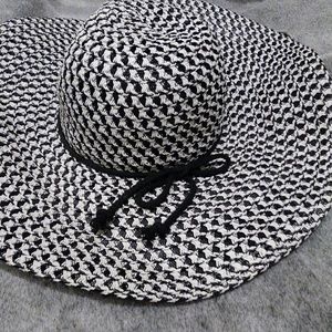Black and White Patterned Sun Hat